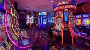 Khám phá danh mục thể thao, slot và casino trực tiếp